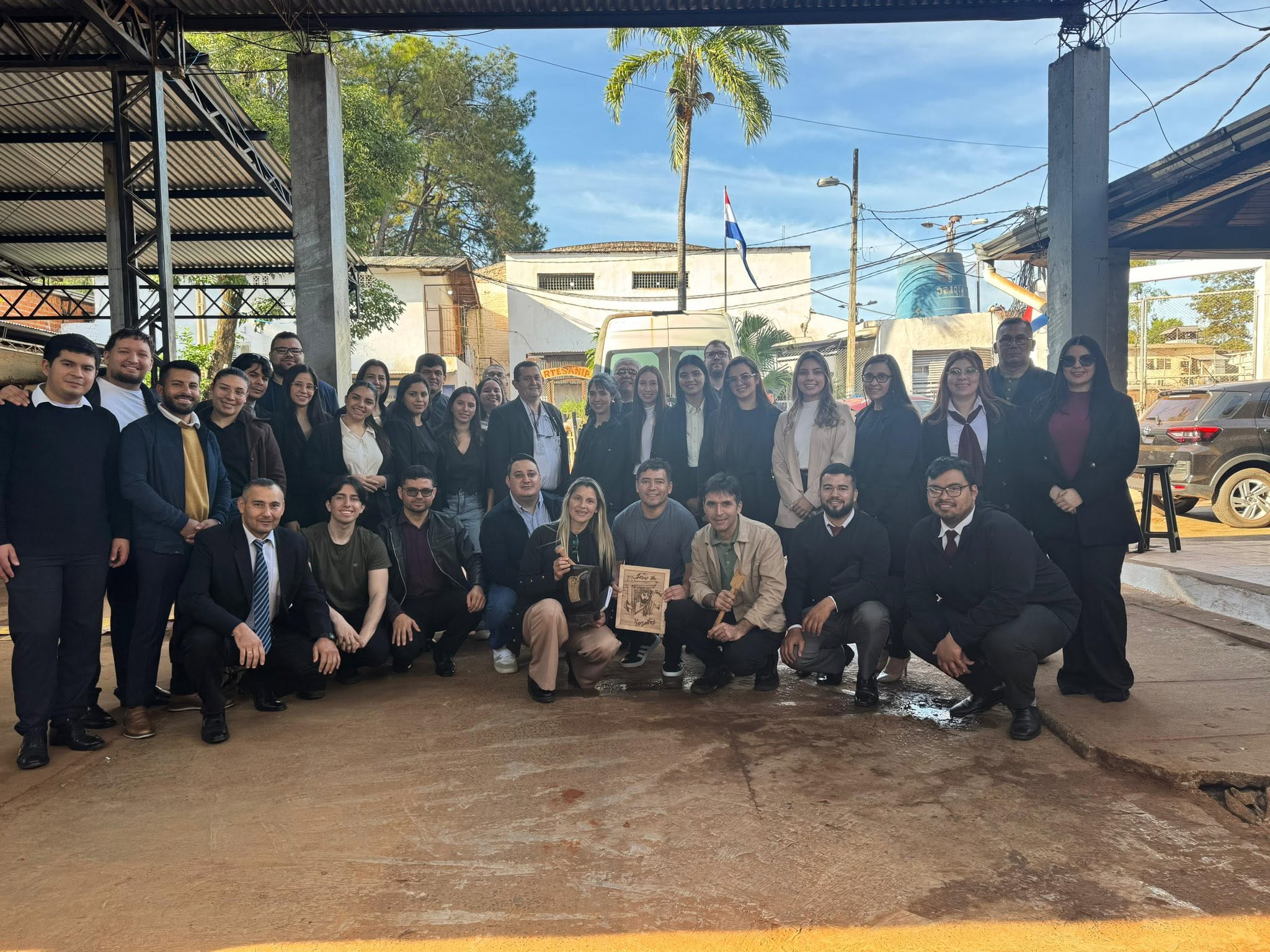 Estudiantes de Derecho realizaron visita técnica guiada a la Penitenciaría Regional de Ciudad del Este