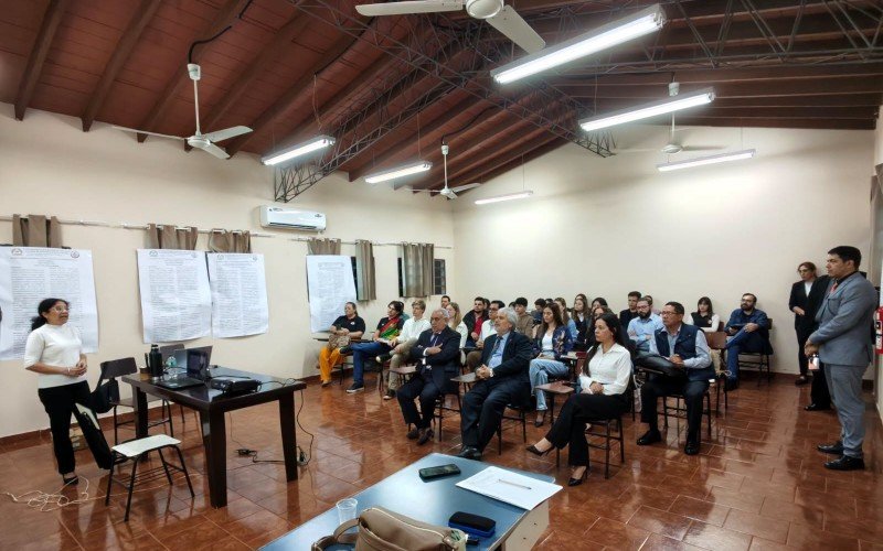 Jornada de Divulgación de Investigación y Extensión Universitaria en la Filial Santa Rita