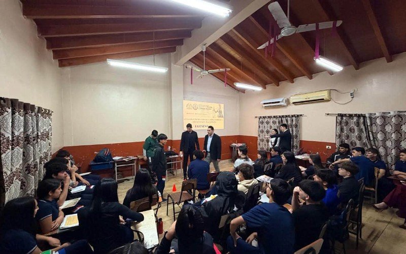 “Saber jurídico para la vida”: estudiantes de Derecho comparten conocimientos con jóvenes de Santa Rita