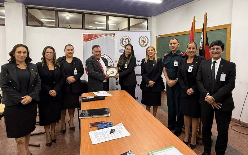 FDCS-UNE recibió a cursantes del Instituto de Altos Estudios Estratégicos (IAEE)